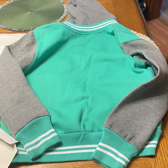 Jacket - Picture 5 of 5